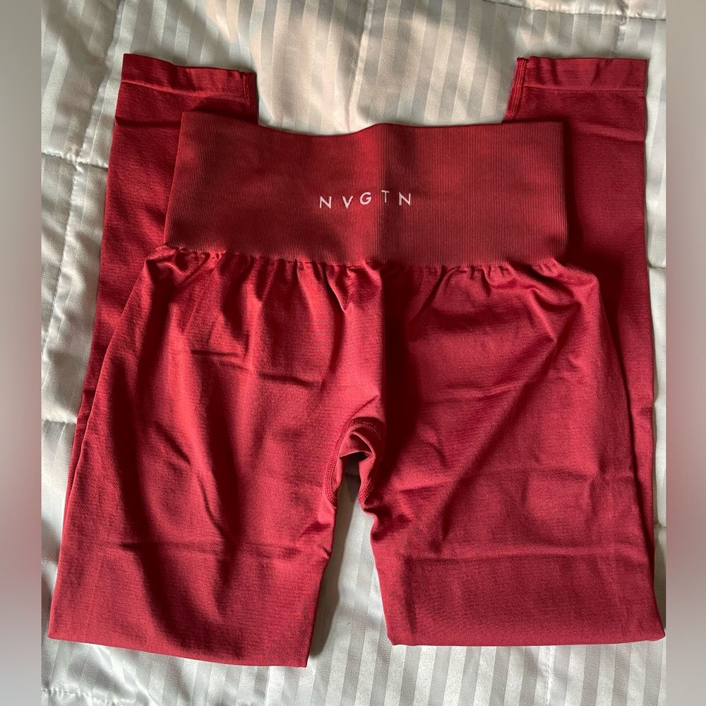 NVGTN seamless leggings size small (carmine)